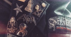 kissingtheshadowss:🔮🖤🥀🔪