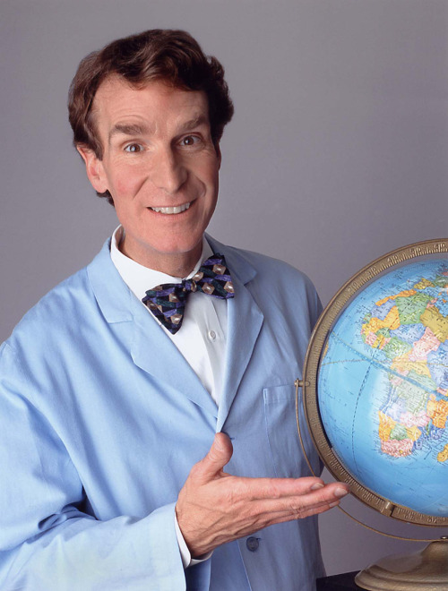 skyhighjedi:  babycakesbriauna:  thelifeofnachos:  These shows taught me all about animals, science, math, geography, reading, grammar, kindness and friendship. This will always be golden   My childhood  Mr. Rogers was actually an ex Marine and has