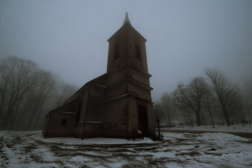 This time I post something else - head-cam footage: https://youtu.be/UIVDRhJeQc4 A foggy, winter wal