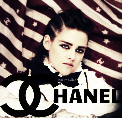 Kristen Stewart in Chanel