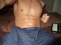 hottstallion:  19 year old straight guy from Austin, TX  MMMM… what a plump cock he has for such a guy of his body size and age! :) 