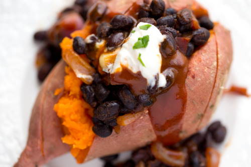 tinykitchenvegan:Vegan BBQ Black Bean Stuffed Sweet Potato
