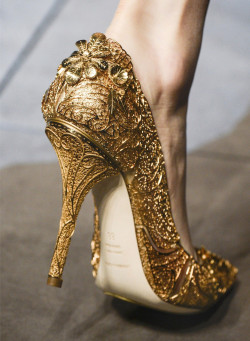 lamorbidezza:  Shoes at Dolce&amp;Gabbana Fall 2013 