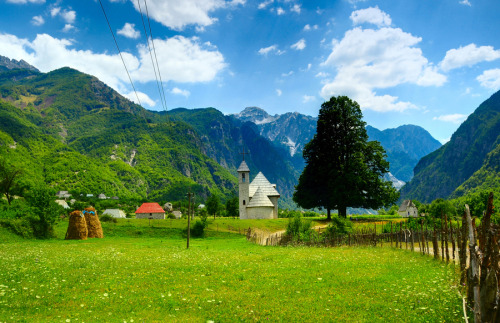 (via 500px / Photo “Dream Valley ” by ALEX SELIMAJ)Theth National Park, Albania