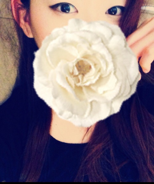 jewellee-official: Good day.