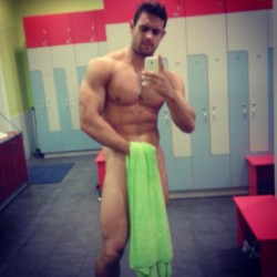  konstantinkamynin: 95 kg.  Little bit erotic for people, who loves my art;););) [x] #konstantinkamynin 