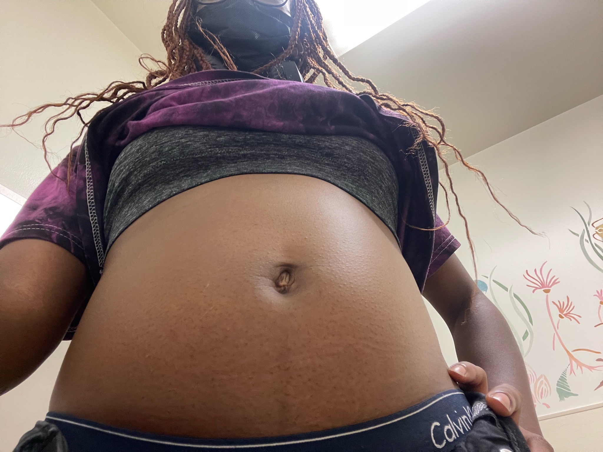 ubiq-n:Ate way too much for lunch today😵‍💫 I’d do anything for a tummy
