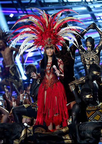 Taylor Swift & Nicki Minaj || VMAs