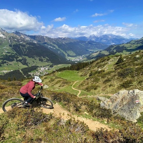 mtbswitzerland:Wie wärs mit einem tollen alpinen Trail als Motivation für die neue (etwas kürzere) W