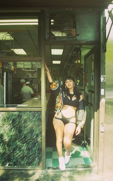 houseofhonies:applesandcaterpillars:Uptown 
