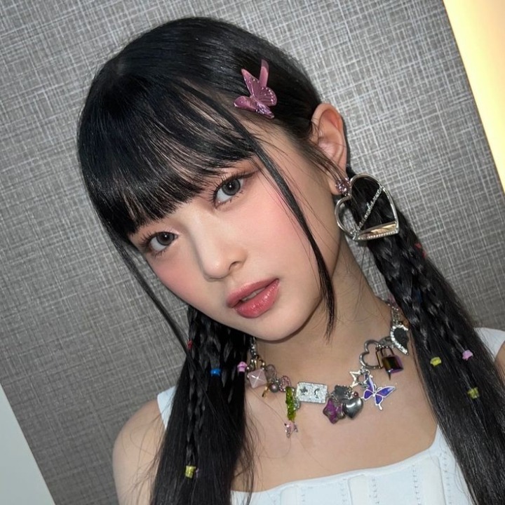 "Nostalgic Y2K Hair Trends 2023" #Y2KHairInspiration #HairGoals #PinterestHairId