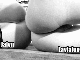 laylalux:  Naked asses! Live on #myfreecams in jalyns room  (Taken with GifBoom)