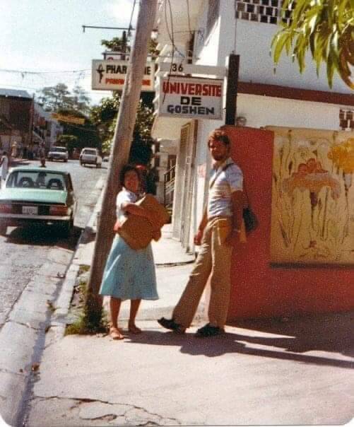 haitiancultureblog:Haiti 1970s & 1980s 🇭🇹 Ayiti Ka Bel Ankor. L’Union Fait La Force “Unity Is Strength” 🇭🇹