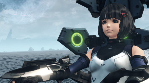 amaranthine-azure:  OMG did anyone else notice her Monado barrette!? SO cool!! XD  