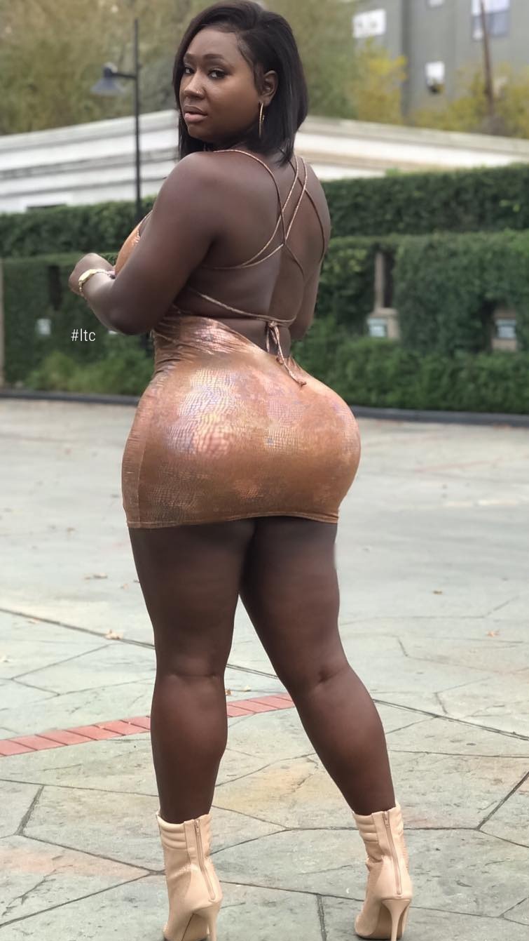 addicted2curvez:  #lovethemcurvez #cake_Nation