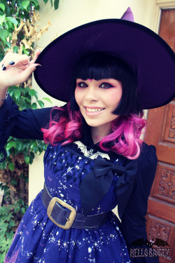 lolitaproblems:  thehellobatty:  Something witchy this way comes! &lt;3  https://www.facebook.com/TheHelloBatty I just realized I never shared the top photo cause it was in the wrong folder. ;w; It’s one of my favorites too. And, I attached it to this