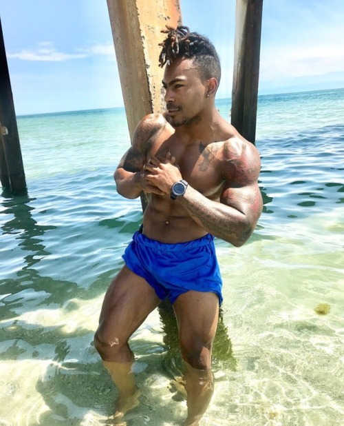 xxxcravexxx:  xXxCRAVExXx.tumblr.com/archive