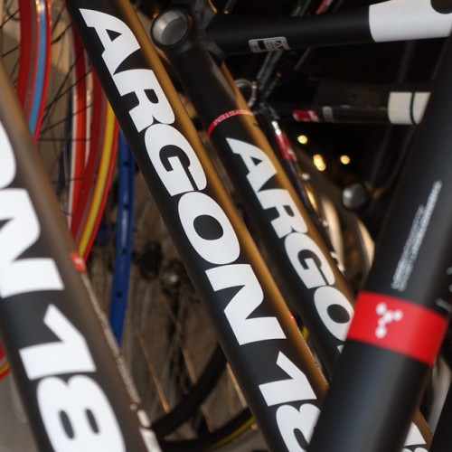 onebikestudio:  #argon18 #electron is in the house!!! Come and get your new frame #fixed #fixie #fix