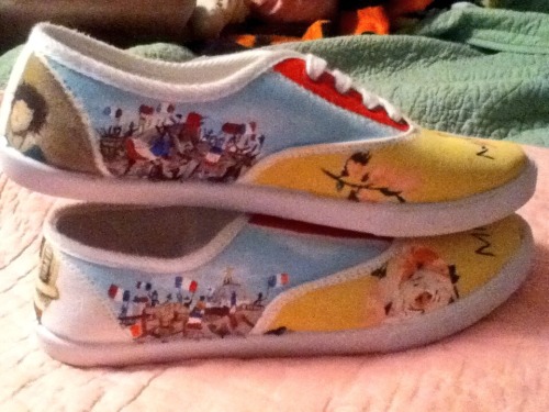 noselikeringo:I just realized that I’d never posted a picture of the les mis shoes i painted