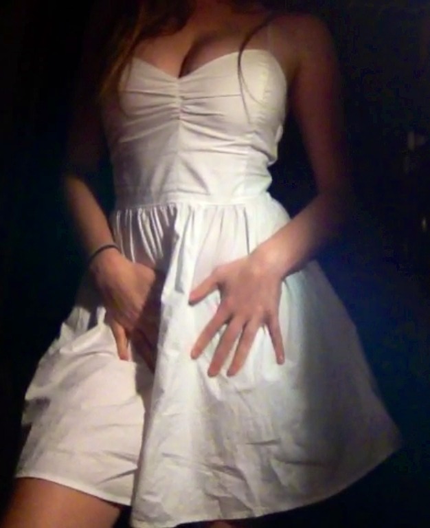 summerblushes:  brightbody:  I bought a new dress special for my Lana, I love it