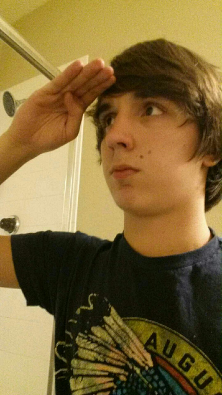 deadpool990:  Idk maybe im crazy but this guy looks kinda like me  fucking fag