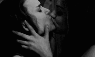 the-inspired-lesbian: sophmonster: Mila Kunis &amp; Natalie Portman DAMN OK 