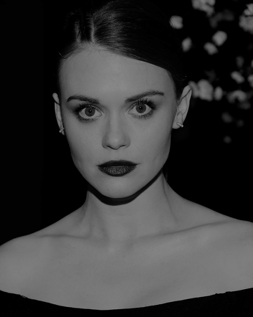 Holland Roden - Page 2 Tumblr_oo90bj86cd1w8udz9o2_500