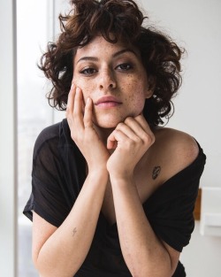 scorpioscowl:   jiltedjohn: Alia Shawkat for Nylon magazine, July 2015 issue.  omg maybe  