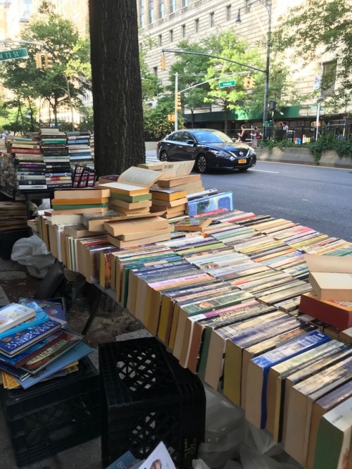bookswithalex: Somewhere in New York.