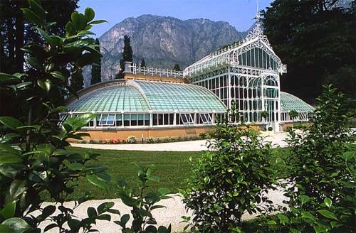 steampunktendencies:  steampunktendencies: First Pic : Abandoned Victorian Style Greenhouse, Villa Maria, in northern Italy near Lake Como. Photo taken in 1985 by Friedhelm Thomas.  Update : The greenhouse has since been restored.  Credits and Sources