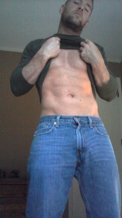 2sthboiz:  MMMMM HELLO DADDY 