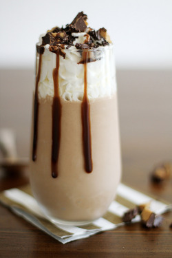 gastrogirl:  bourbon maple peanut butter cup milkshake.