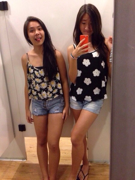 sgguyyy17:insta?Anyone have this girl contact to share thanks