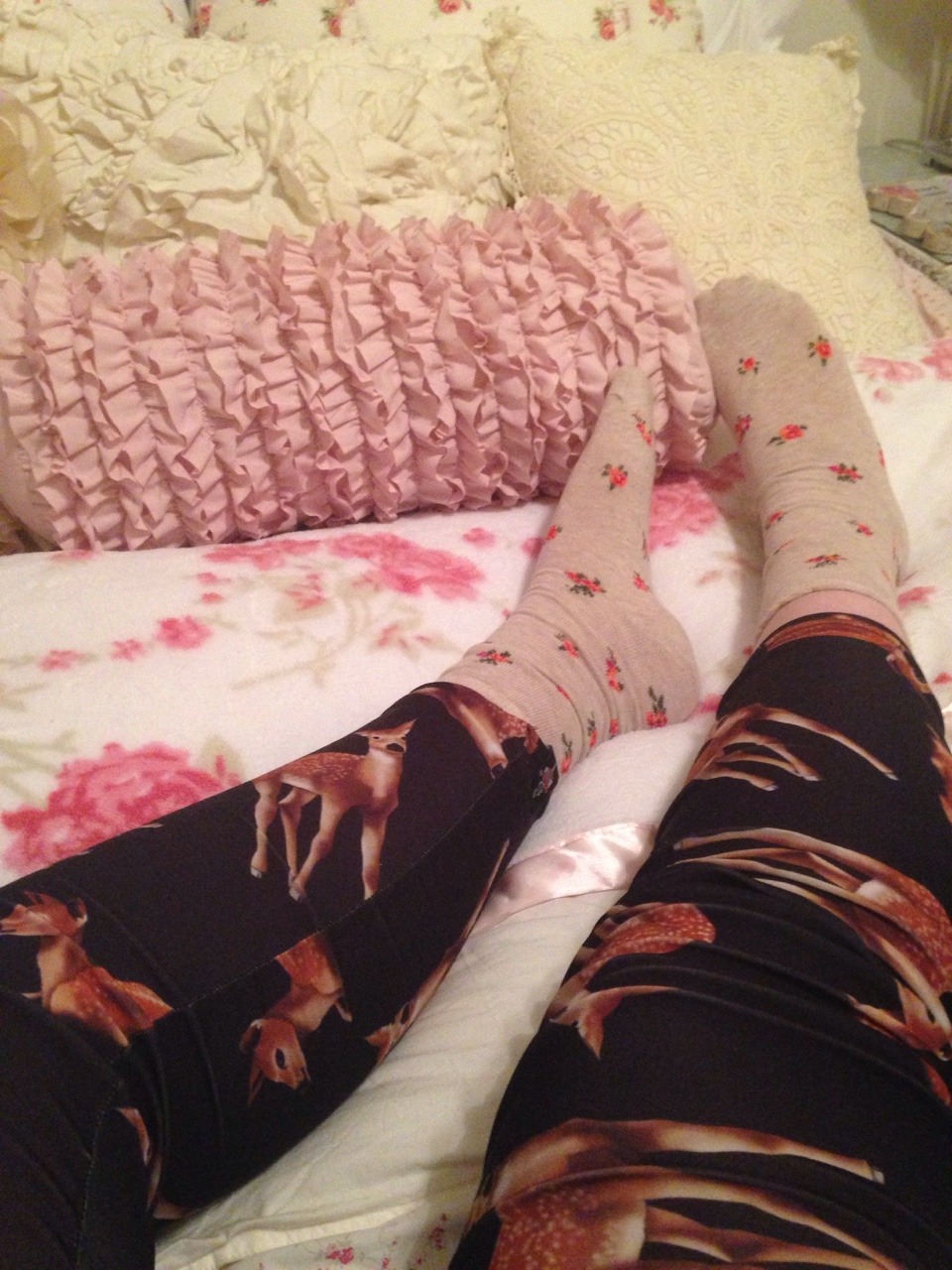 chubby-bunnies:  3X Leggings from Modcloth because Plus Size leggings are hard to