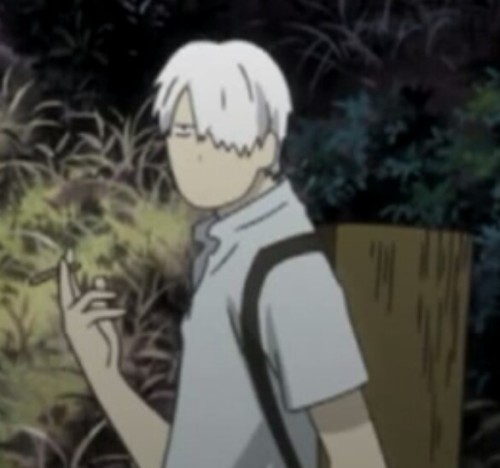 buttercream-frosted-zeeduivel:There are many reasons to love Mushi-shi and like half of them are Ginko’s face