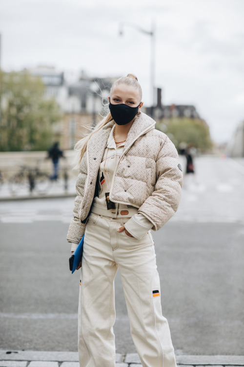 Regina Anikiy by Claire Guillon - CGstreetstyle