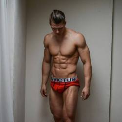 fitmen1:  Kaz Van der Waard