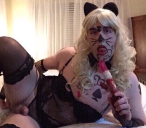 repost-my-sissy-pics: Sissies should humiliate themselves for the pleasure of their Mistress or Mast