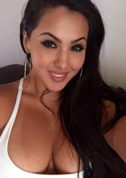 cunnuligus2:  Beautiful Thick Latina 👌😄