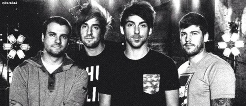 partywiththxdxvil:This is probably my favourite all time low photo shoot ever