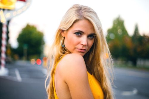 Andrea Long Hair, Blond Hair, Headshot, Portrait, Beautiful Woman, Focus On Foreground, Beauty, Wome