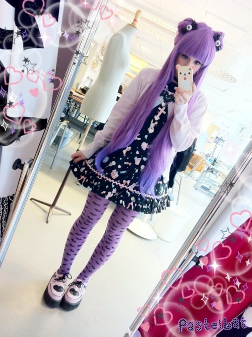 rneaty:  pastel-goth-princess:  redustrial-ruin:  I love Pastelbat and all of her outfits. This Pastel Goth/Creepy Cute thing is one of the best fads to happen in fashion. I’ve been waiting for this all my life. Her in particular, though. Her coords