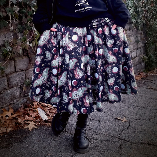 ✧ ✧ Midi skirts with pockets are back in stock in both regular and plus sizes ✧ ✧ also, please keep 