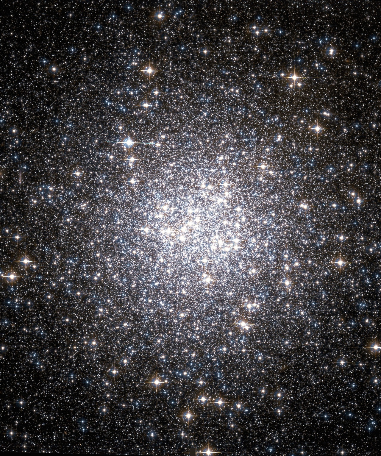 astronomicalwonders:  Globular Star Cluster - M53 Star Cluster M53 is an outlying
