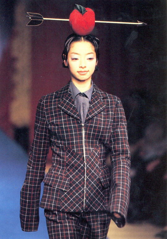 2001hz:Keita Maruyama Fall/Winter (1995)