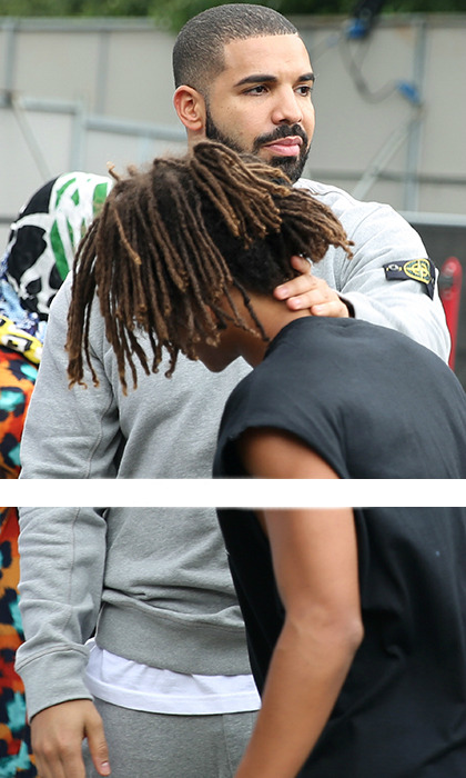 nigeah:  skychill123:  Jaden & Drake at Wireless Festival   he holding him like thats his lil nephew lol