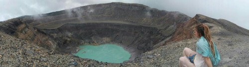 sledzius: Ilamatepec or The Santa Ana Volcano is the highest (2381m) active volcano in El Salvador. 