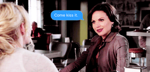 superfluousstuckupitude:Swan Queen + TextMessages (83/?)