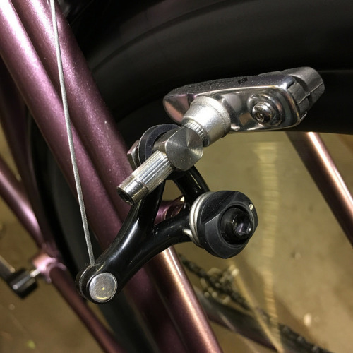 somafab: Custom fillet brazed cantilever brakes with aluminum and Ti hardware on the latest bike. #t