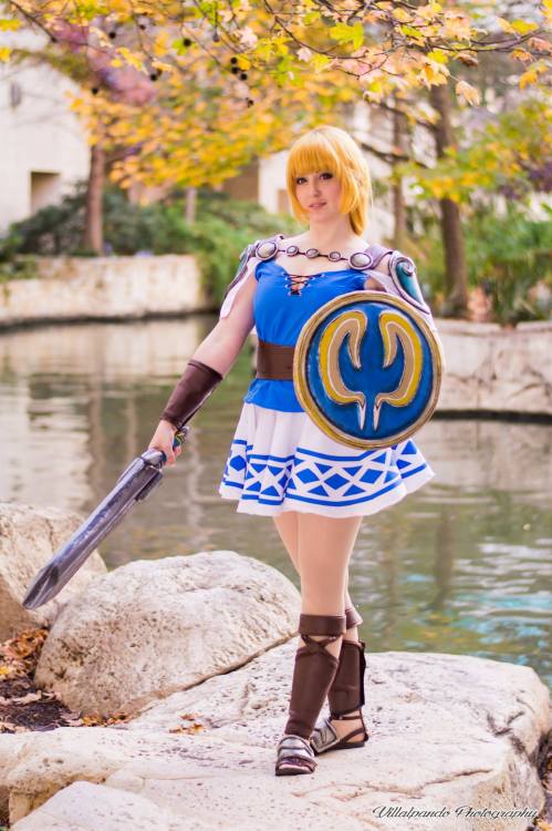 tinglyfish:I need to start sharing my cosplay shit on here more so…..Sophitia from Soul Calibur IICo